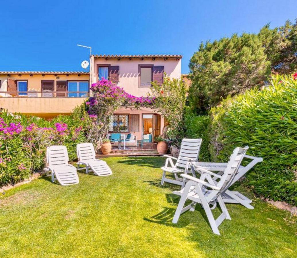 Villetta A Schiera Caprifogli Baja Sardinia Kültér fotó
